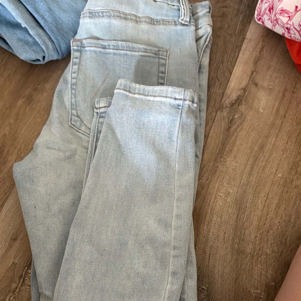 American Eagle Outfitters Light Wash Straight Leg Jeans
